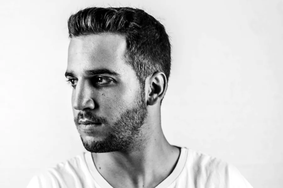 El DJ Menak en cabina